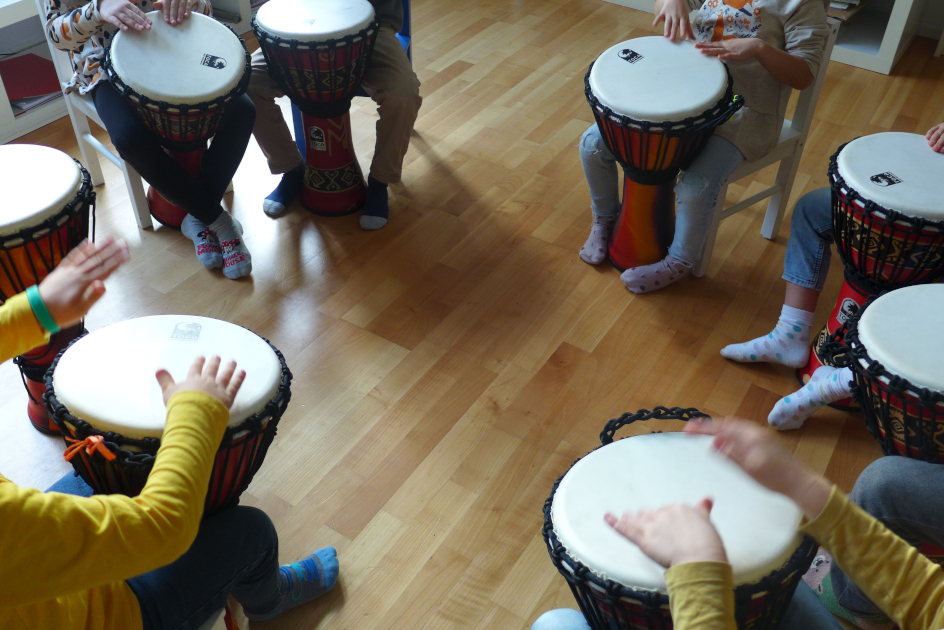 Djembe Unterricht Trommeln Musikschule tonraum Katja Prischmann-Zima Vaihingen an der Enz